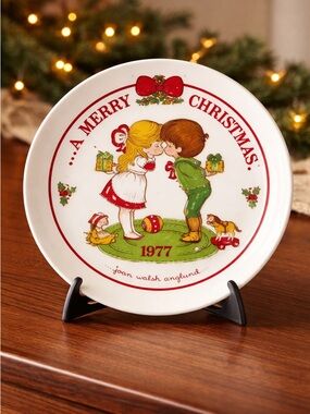 Joan Walsh Anglund 1977 “A Merry Christmas” Collector Plate